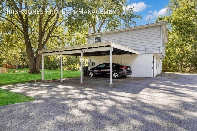 Primary Photo - 314 Witmer Rd