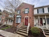 Building Photo - 3 Bedroom 4 Bathroom Available in Hummelstown w/Large Bonus Room!