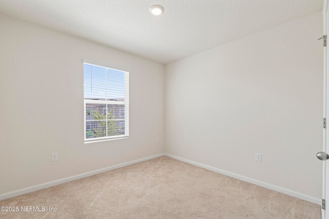Building Photo - 509 Big Tree Wy