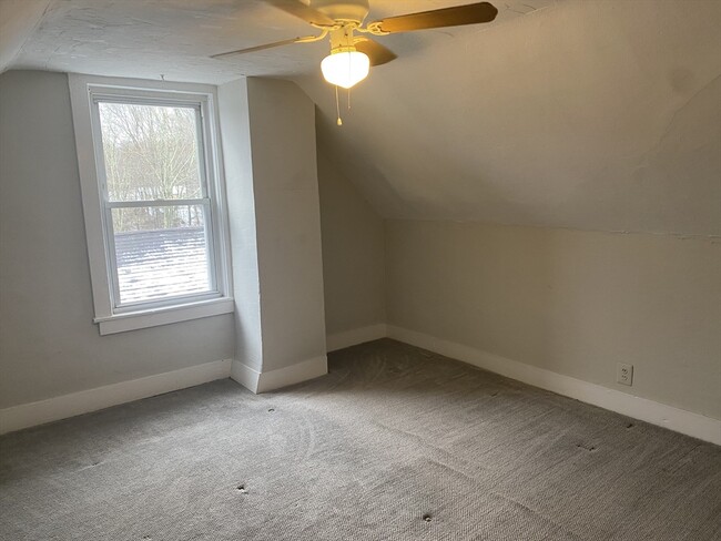 Building Photo - 4 Coral St