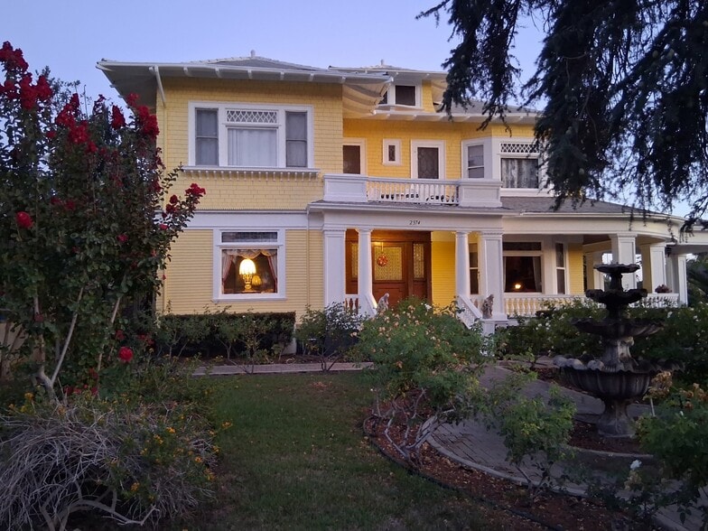 Front of House - 2374 Mission Inn Ave