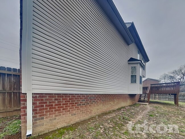 Building Photo - 155 Braxton Ln E