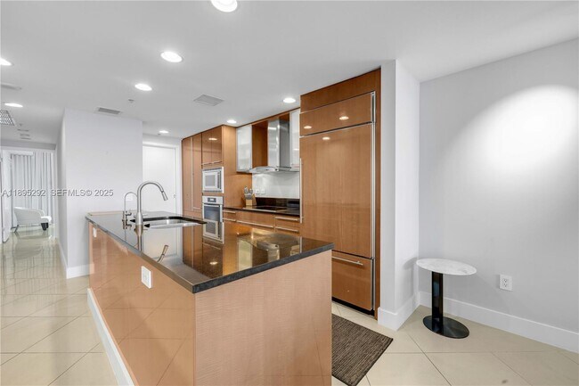 Building Photo - 3801 Collins Ave