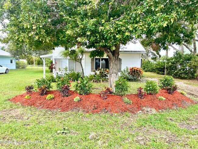 Building Photo - 13485 N Indian River Dr