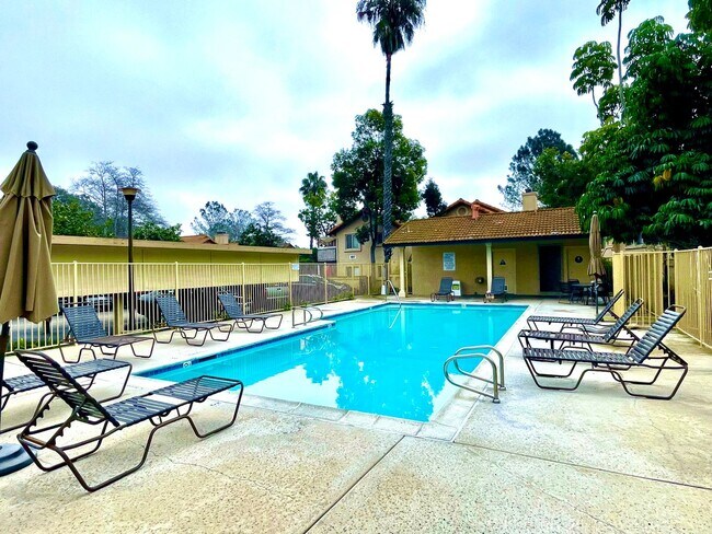 Building Photo - 11329 Avenida De Los Lobos