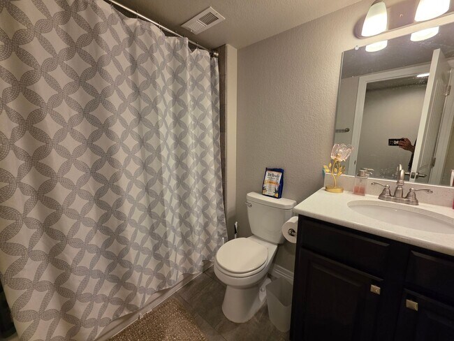 Building Photo - Fully Finished Corner-Lot Home with Mounta...