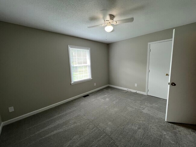 Building Photo - 2507 Saint Christopher Cir SW