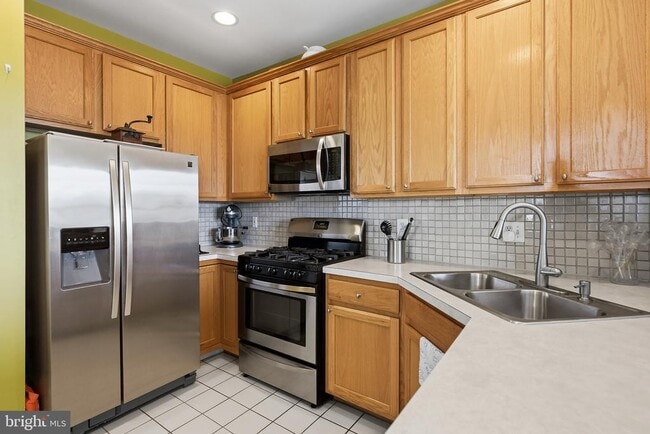Building Photo - 6325 Eagle Ridge Ln