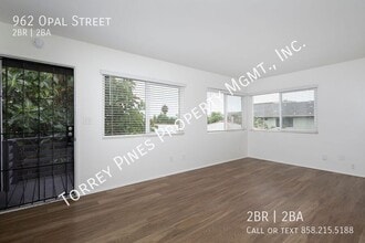Building Photo - 962 Opal St