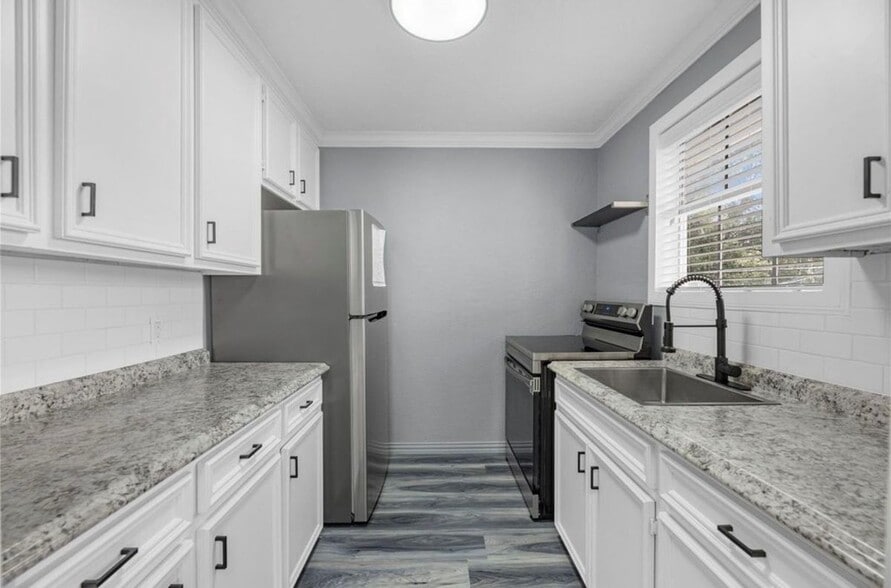 Building Photo - 502 Frawley St