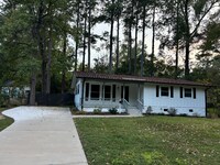 Building Photo - 1205 Crabtree Blvd