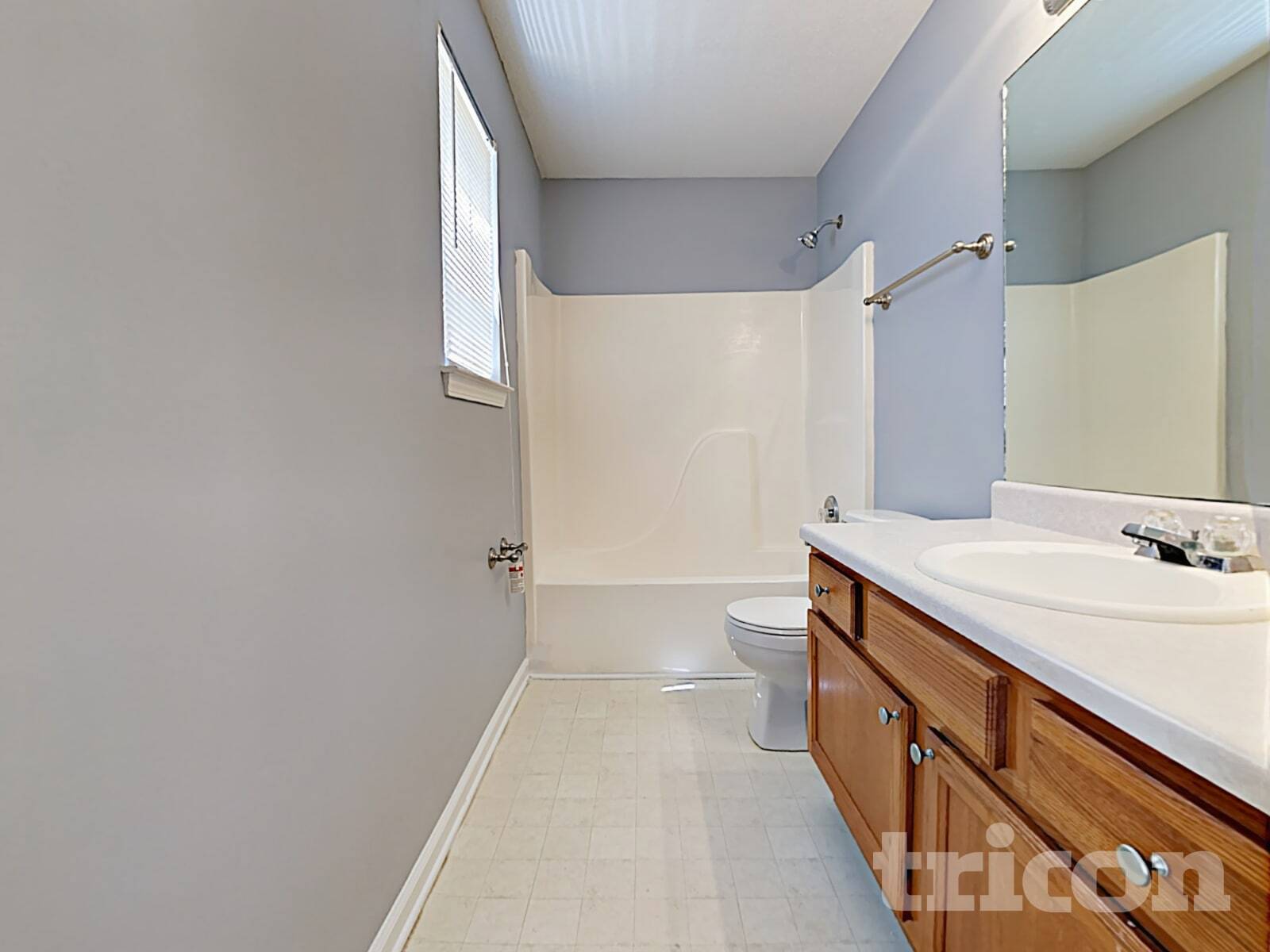 Building Photo - 1049 Charlbury Pl