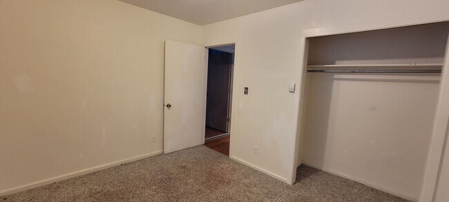 Building Photo - 655 3rd St