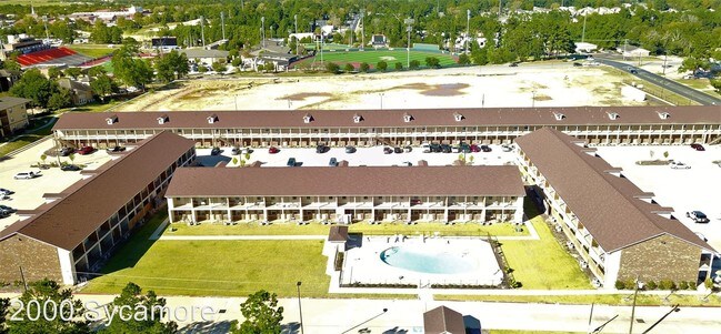 Building Photo - 2000 Sycamore Ave