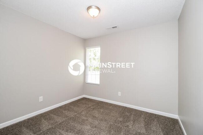 Building Photo - 4 Bedroom Pet-Friendly Home in Winston-Salem, NC with Main Street Renewal