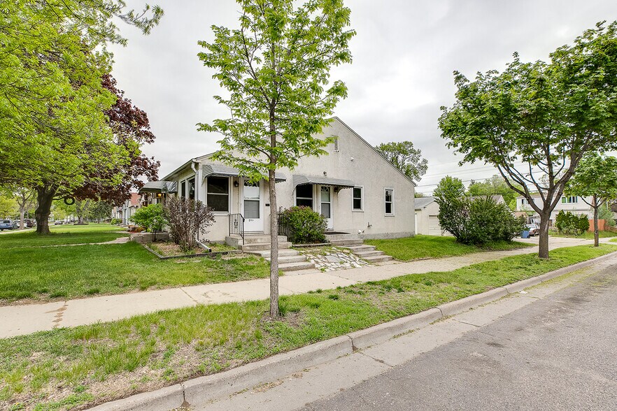 Building Photo - 2916 52nd Ave N