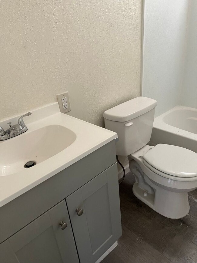 Building Photo - Single Family Rental