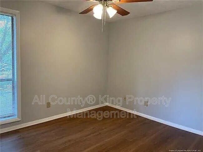 Building Photo - 1866 Tryon Dr