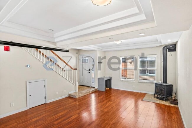 Building Photo - 108 Balbach St