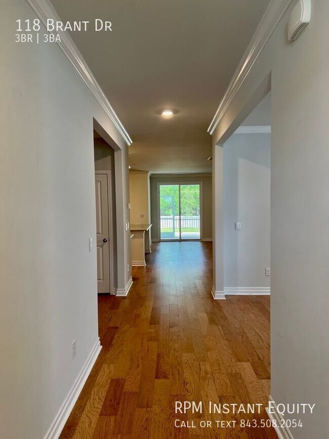 Building Photo - 118 Brant Dr