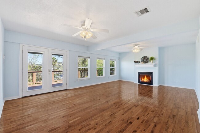 Building Photo - 180 Grove Rd