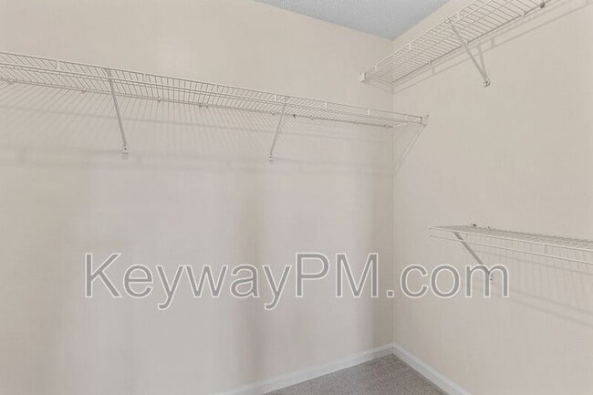 Building Photo - 224 Taylor Cir