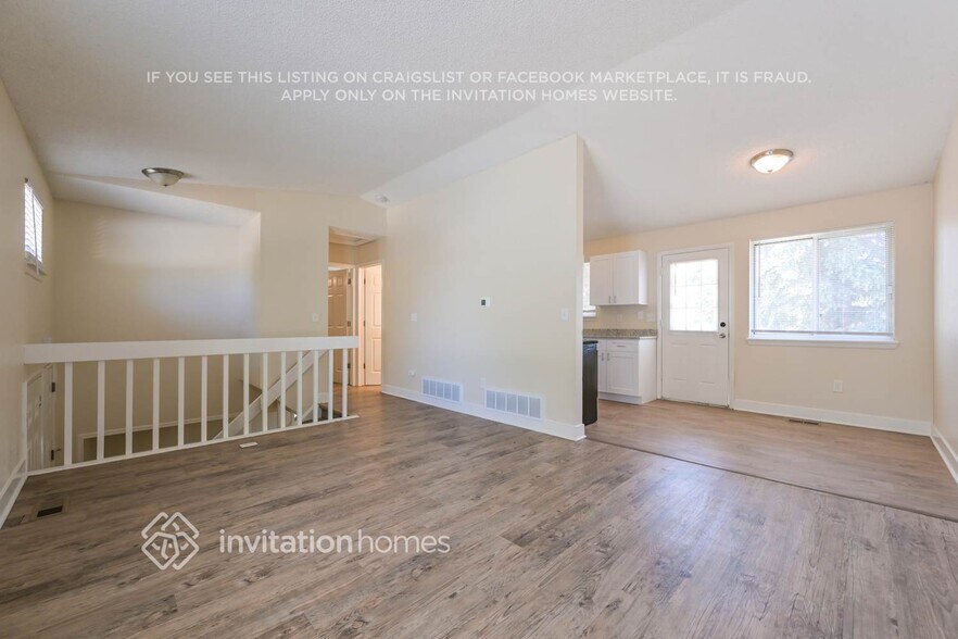 Building Photo - 19074 E Mansfield Dr