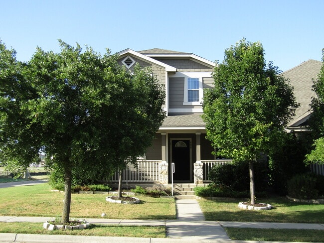 Building Photo - 408 N Cascades Ave