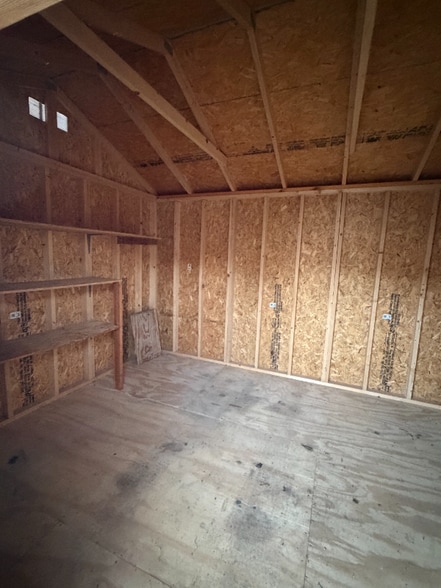 Building Photo - 1205 E Rose Dr