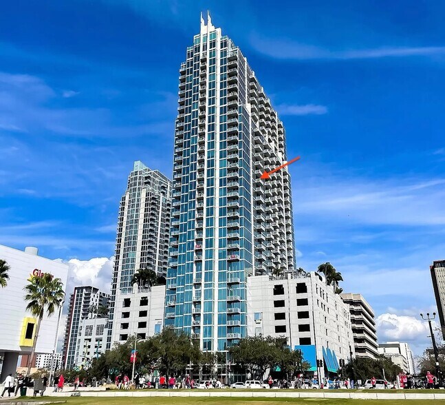 Building Photo - 777 N Ashley Dr