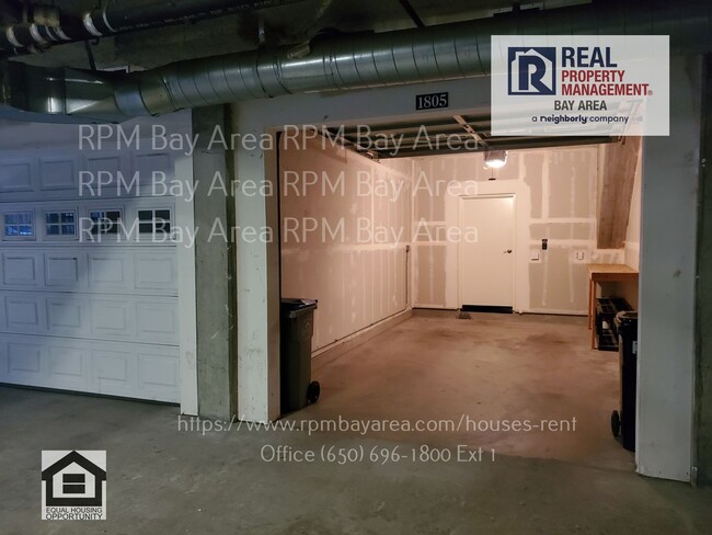 Building Photo - December Rent Special: 2 Bedroom 2.5 Bathr...