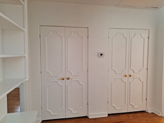 Building Photo - 1516 S Orange Ave