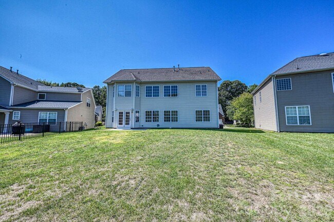Building Photo - 12315 Chesley Dr