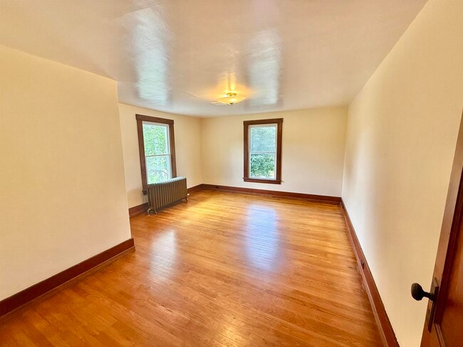 Building Photo - 282 Highland Ave