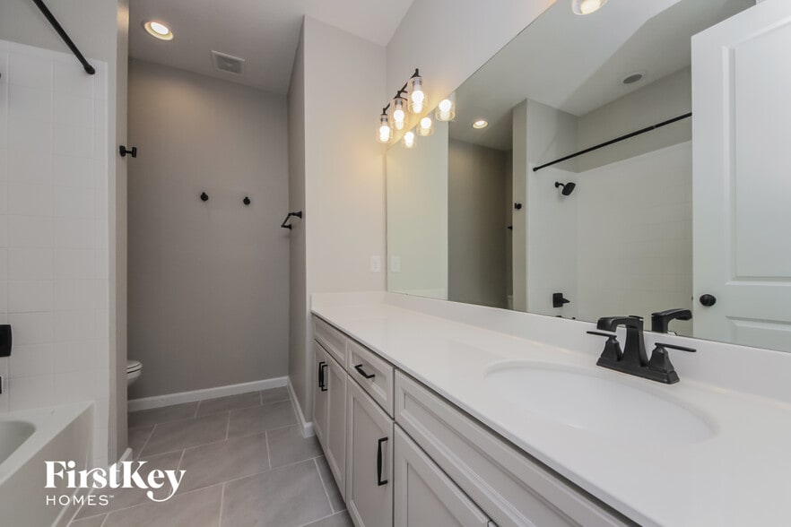 Building Photo - 3524 Bristol Cove Ln