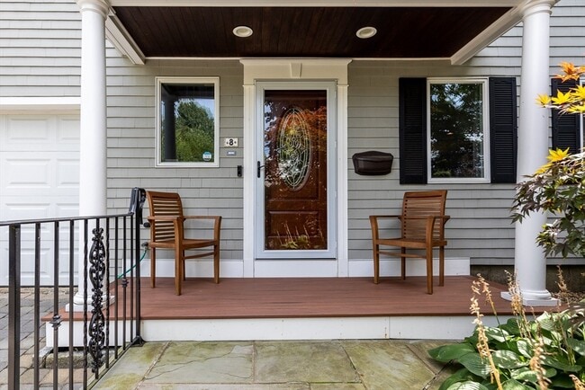 Building Photo - 8 Jackson Rd