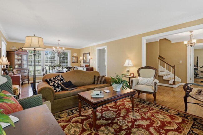 Building Photo - 206 Ramblewood Dr