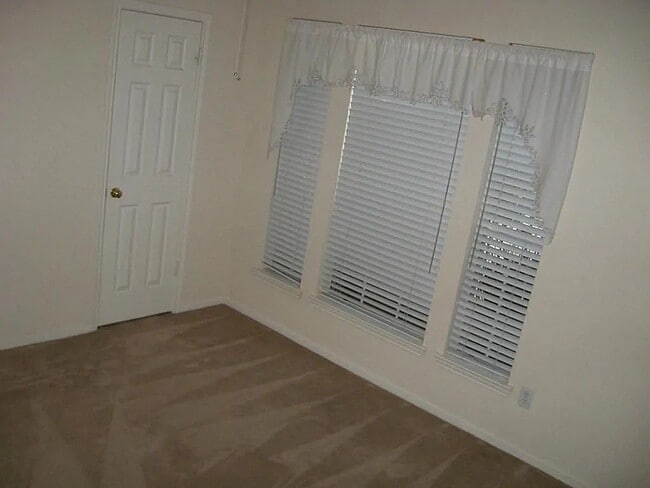 Building Photo - 1830 Mayweather Ln