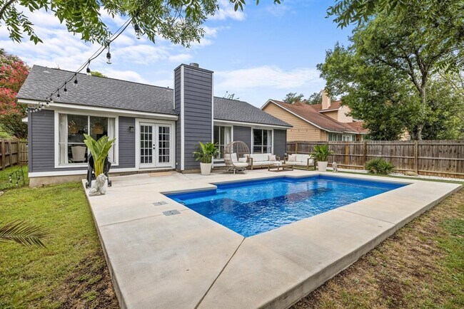 Building Photo - 1205 Rambling Trail