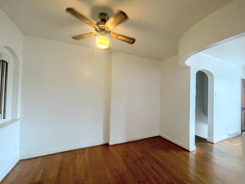 Building Photo - 6231-6233 Eichelberger St