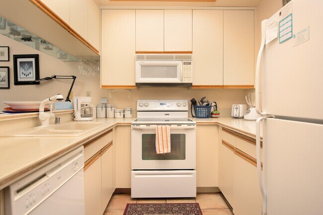 Building Photo - 28346 Desert Princess Dr