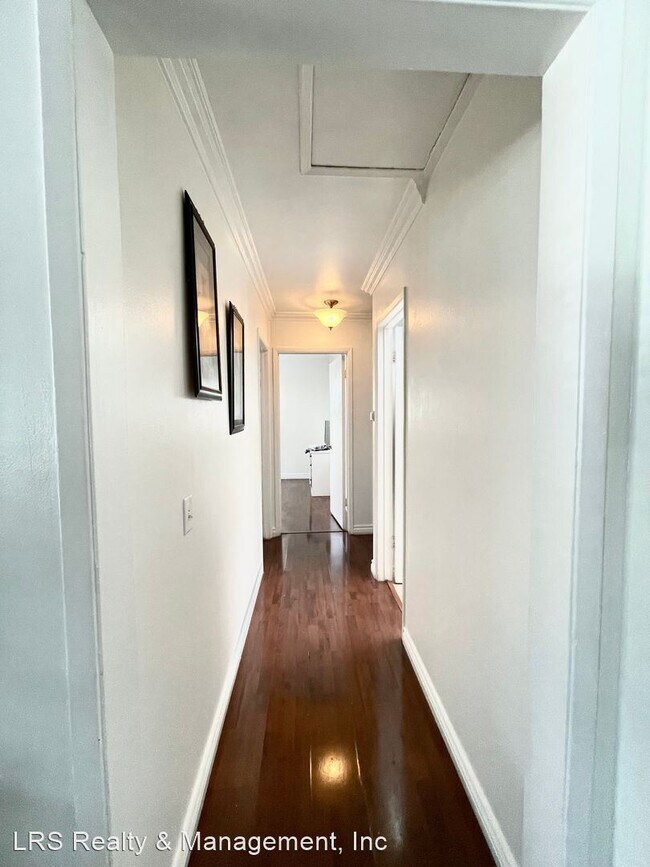 Building Photo - 2 br, 1 bath House - 737 Calaveras Ave.