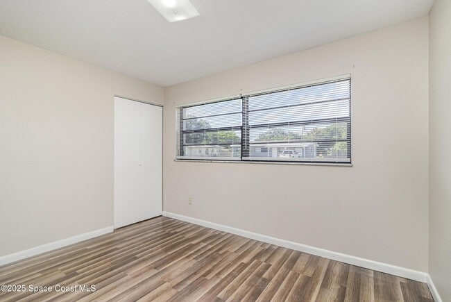 Building Photo - 3648 Tomlin Dr