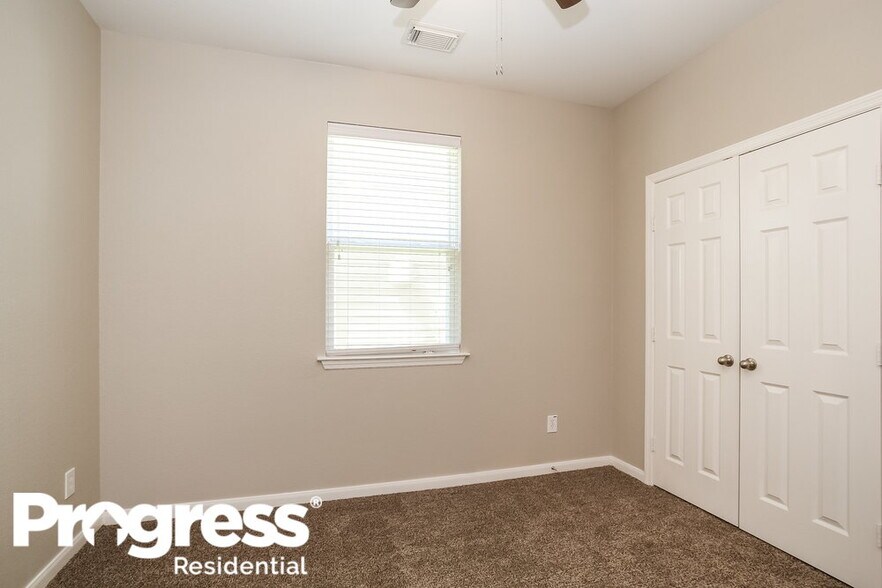 Building Photo - 17243 Lafayette Hollow Ln