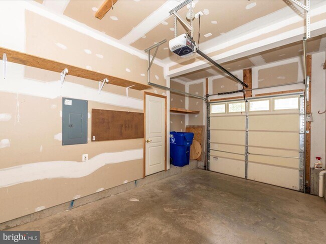 Building Photo - 1868 Monocacy View Cir