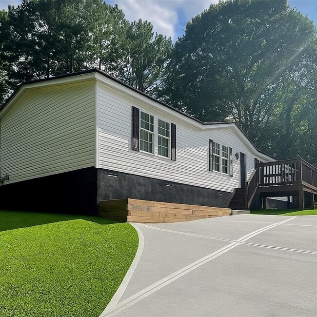 Primary Photo - 325 Washington Dr