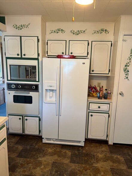 Building Photo - 237 Grant Ave