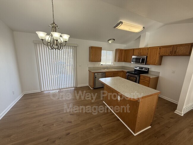 Building Photo - 4541 Dinosaur Ct