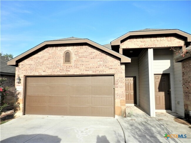 Building Photo - 1071 Carolyn Cove