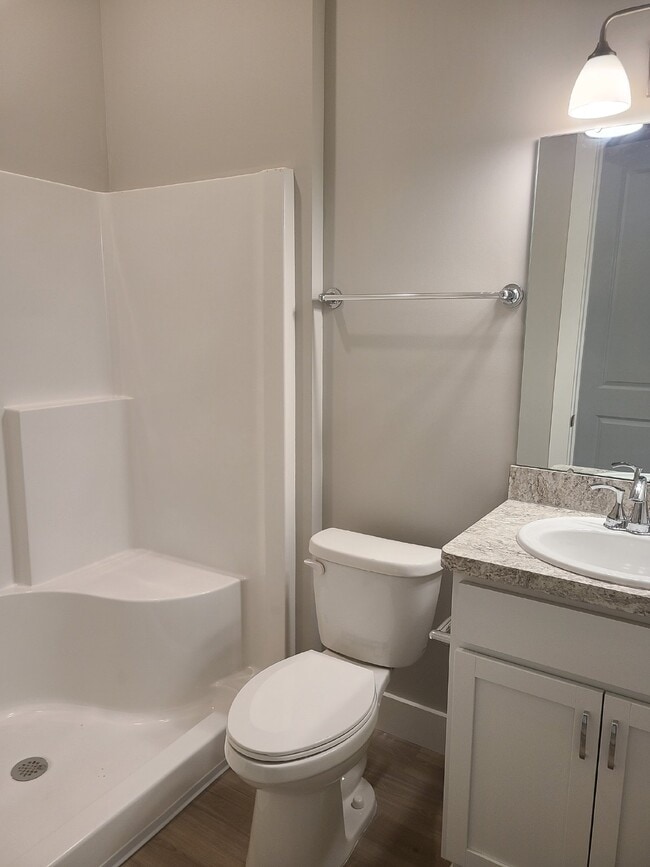 Building Photo - Two Bedroom Apartment, Walking Distance to Downtown Bluffton!
